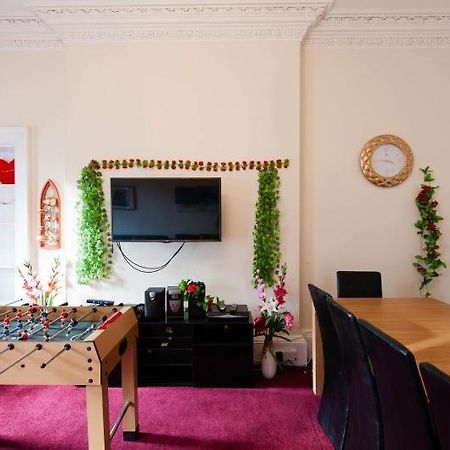 Edinburgh Central Roomz Aparthotel المظهر الخارجي الصورة