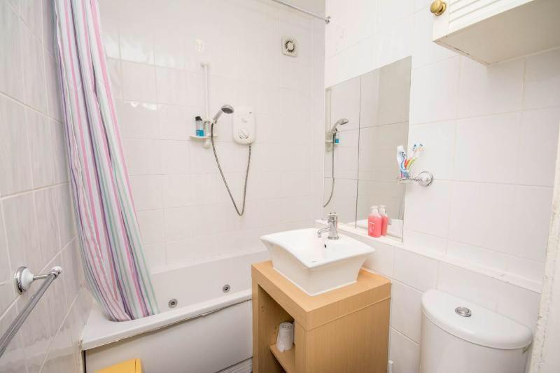 Edinburgh Central Roomz Aparthotel المظهر الخارجي الصورة